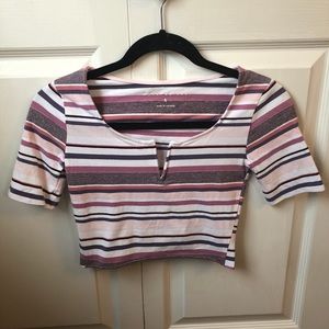 Cropped small v striped shirt